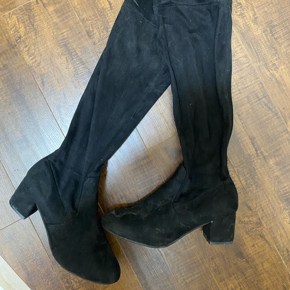 Thigh high boots - Picture 2 of 2